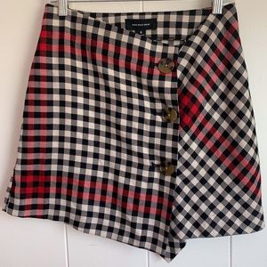 Botton up checkered mini skirt